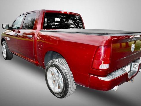 Used 2016 RAM 1500 Express AWD/4WD image 5