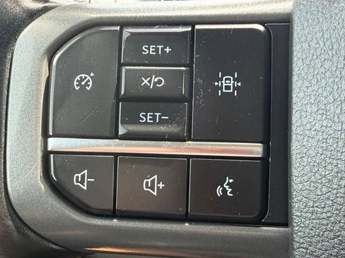 Used 2022 Ford F150 Lariat AWD/4WD image 12