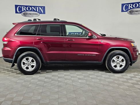 Used 2017 Jeep Grand Cherokee Laredo w/ Quick Order Package 23E image 5