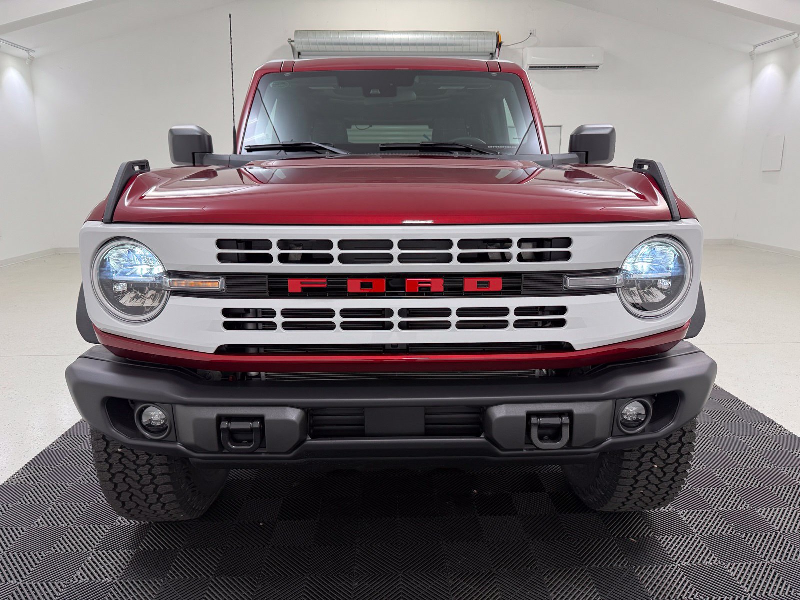 New 2026 Ford Bronco Heritage Edition AWD/4WD image 2