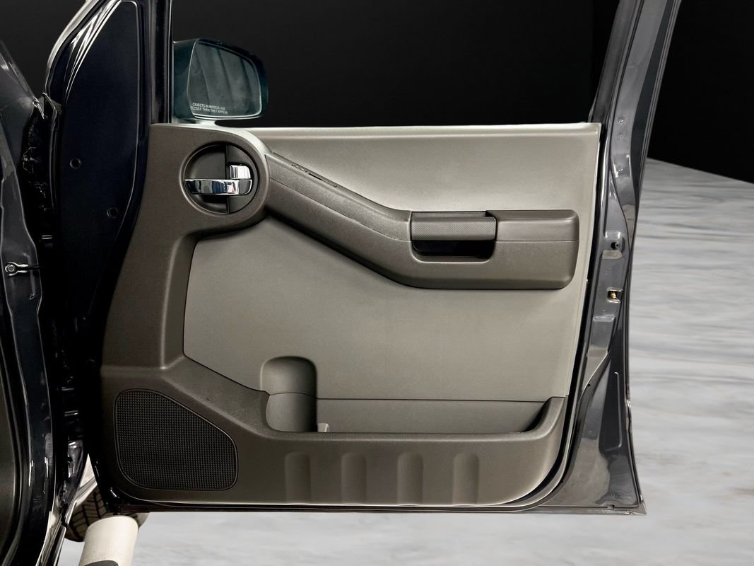 Used 2013 Nissan Xterra S RWD image 33