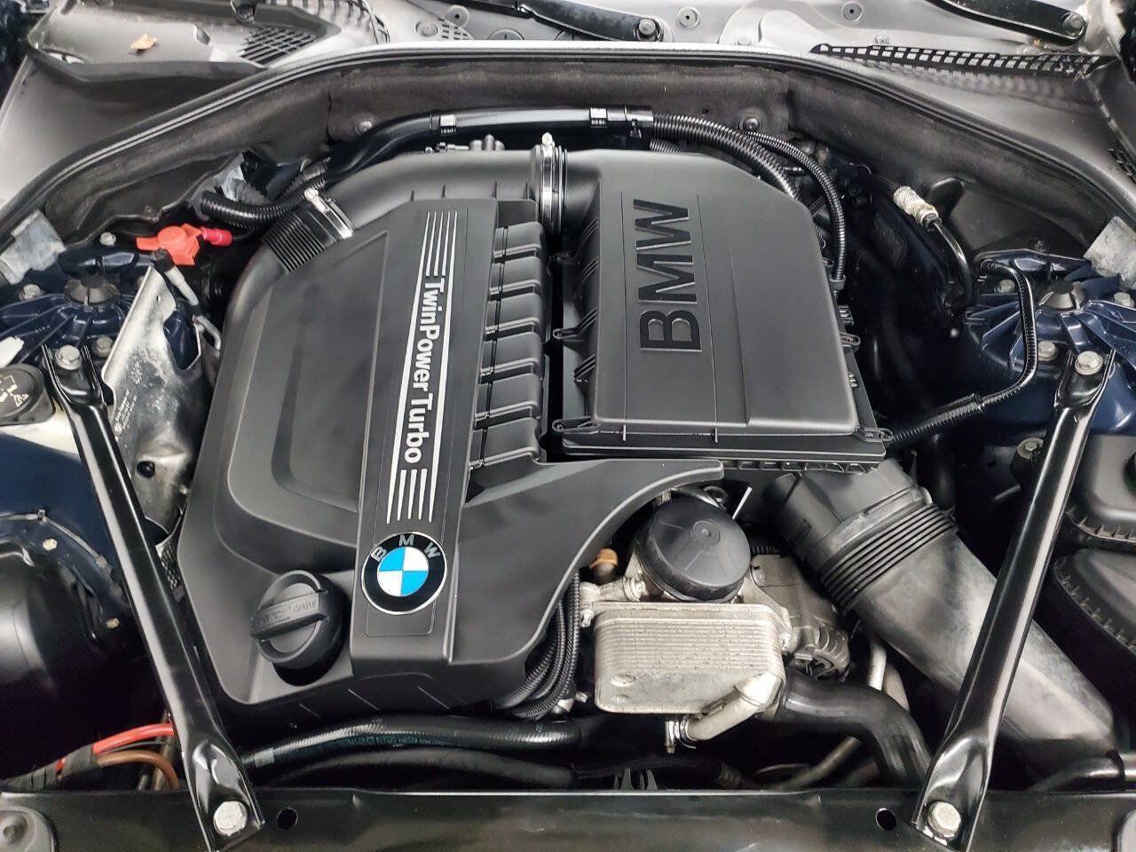 Used 2013 BMW 535i xDrive Sedan AWD/4WD image 4