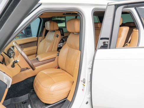 Used 2024 Land Rover Range Rover Long Wheelbase Autobiography AWD/4WD image 11