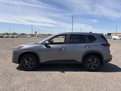 New 2026 Nissan Rogue SV FWD image 3