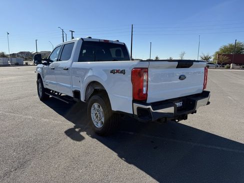 Used 2025 Ford F250 XLT image 8