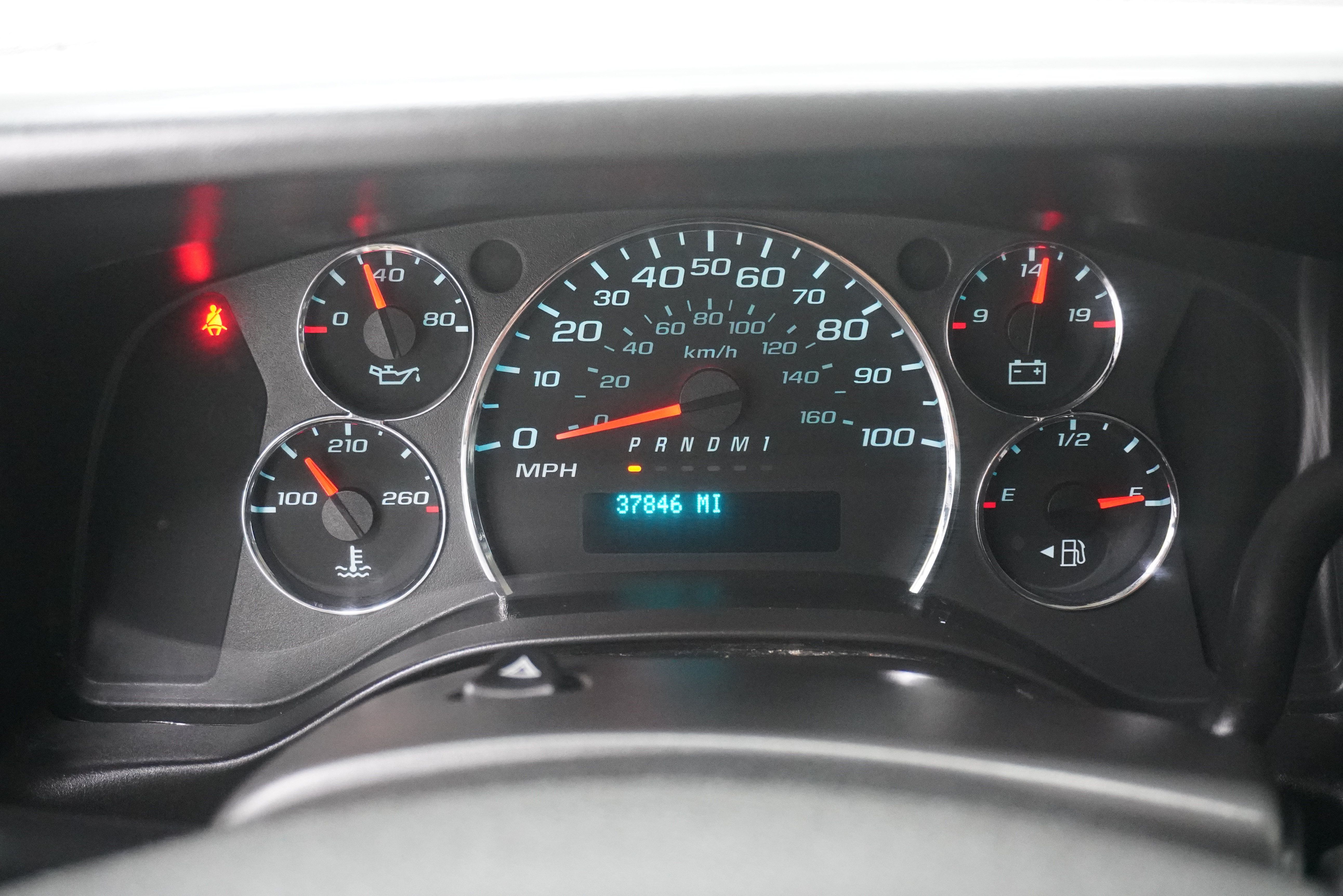 Used 2019 Chevrolet Express 2500 w/ Driver Convenience Package RWD image 13