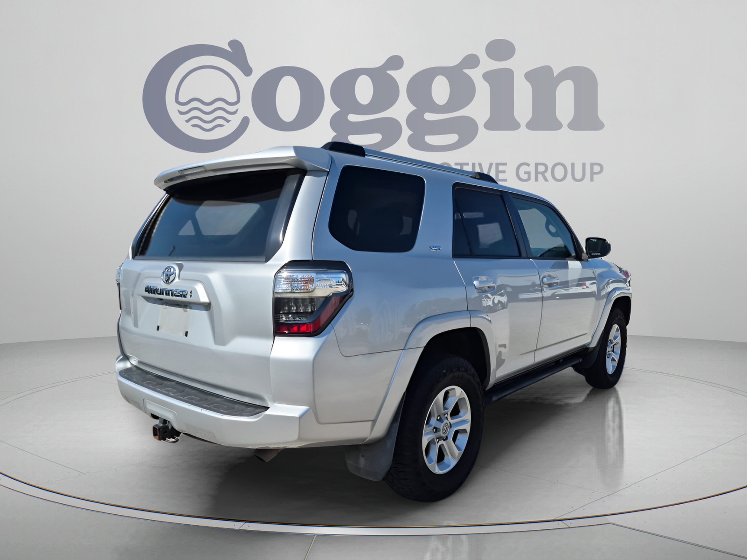 Used 2021 Toyota 4Runner SR5 AWD/4WD image 6