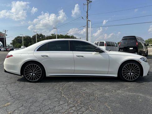 Used 2022 Mercedes-Benz S 580 S 580 4MATIC w/ Red Interior M image 12
