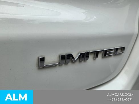Used 2025 Jeep Compass Limited AWD/4WD image 10