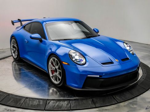 Used 2022 Porsche 911 GT3 RWD image 32