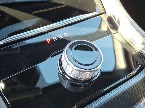 New 2025 Jeep Grand Cherokee Altitude image 15