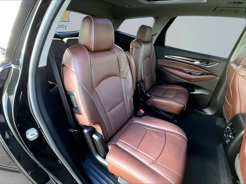 Used 2021 Buick Enclave Avenir w/ Avenir Technology Package AWD/4WD image 31