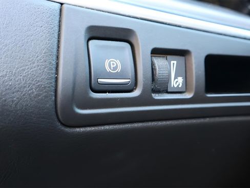 Used 2017 Cadillac XT5 Luxury w/ Driver Awareness Package image 20