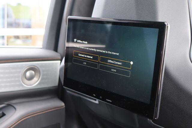 Used 2025 Lincoln Navigator Black Label AWD/4WD image 43