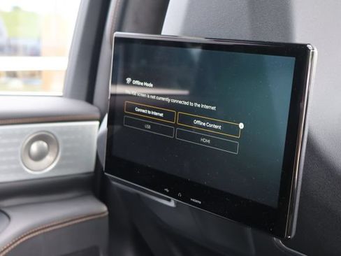 Used 2025 Lincoln Navigator Black Label AWD/4WD image 43