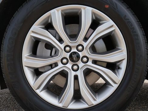 Used 2024 Ford Edge Titanium AWD/4WD image 60