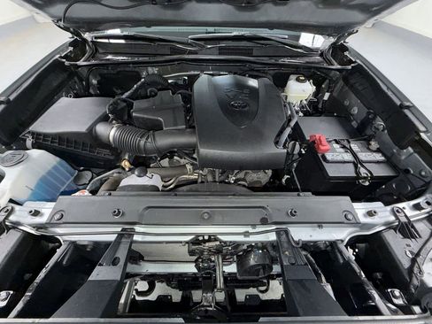 Certified 2023 Toyota Tacoma TRD Off-Road image 14