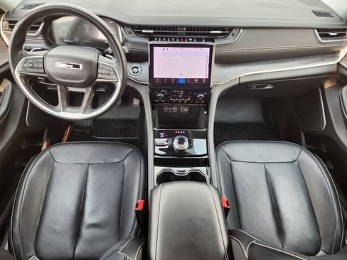 Used 2021 Jeep Grand Cherokee L Limited AWD/4WD image 27