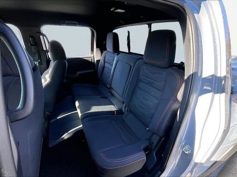 Used 2023 Nissan Frontier PRO-4X w/ Technology Package image 19