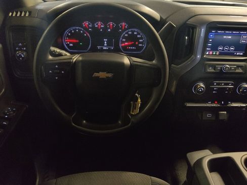 Used 2020 Chevrolet Silverado 1500 Custom w/ Custom Value Package image 22