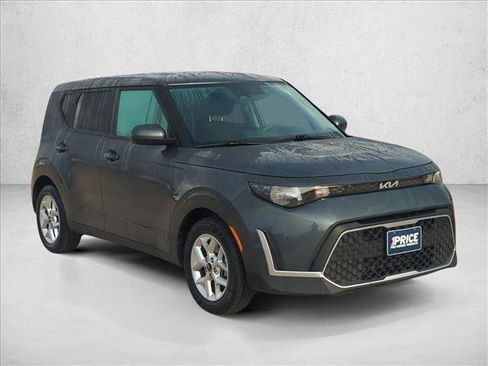 Used 2024 Kia Soul LX w/ Option Group 015 image 3