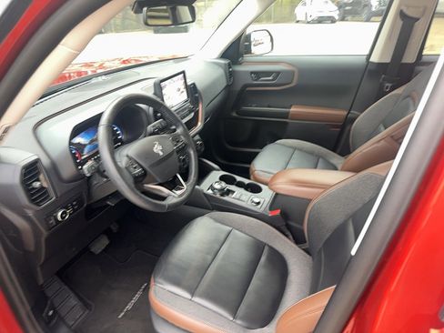 Used 2022 Ford Bronco Sport Outer Banks w/ Tech Package image 11