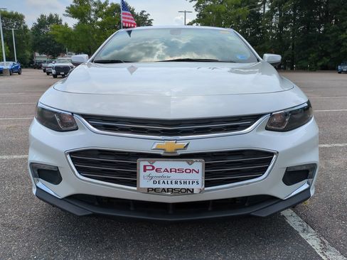 Used 2018 Chevrolet Malibu LT FWD image 9