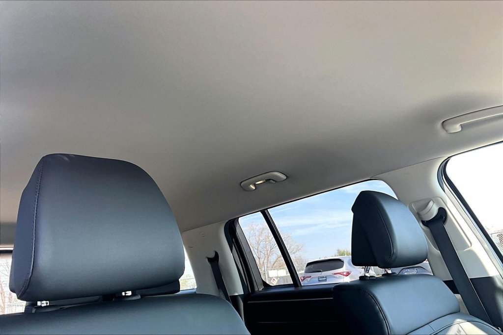 Used 2025 Hyundai Santa Fe SEL FWD image 19
