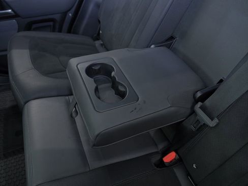 Used 2023 Land Rover Defender 110 V8 image 32