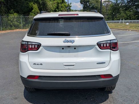 Used 2024 Jeep Compass Latitude AWD/4WD image 5