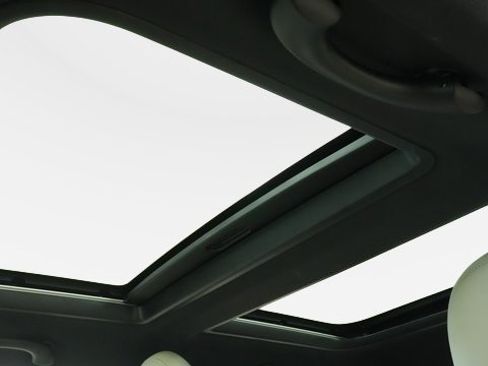 Certified 2025 MINI Cooper 2-Door Hardtop image 23