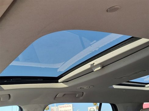 Used 2020 Chevrolet Traverse Premier w/ LPO, Floor Liner Package image 16