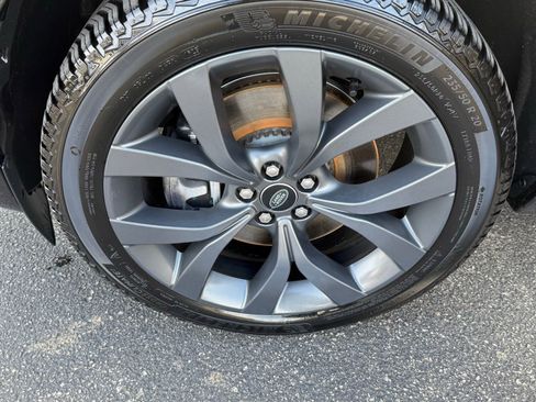 Used 2023 Land Rover Discovery Sport SE R-Dynamic image 26