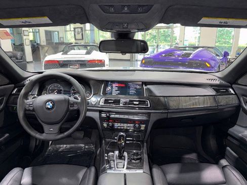 Used 2015 BMW 750Li xDrive w/ M Sport Edition AWD/4WD image 8
