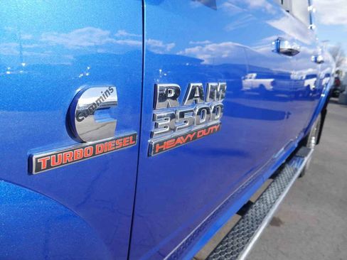 Used 2018 RAM 3500 Laramie image 18