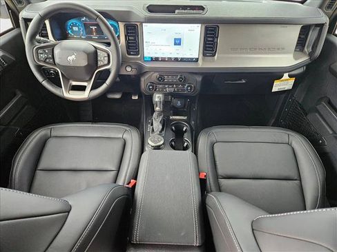 New 2025 Ford Bronco Outer Banks AWD/4WD image 15