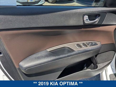 Used 2019 Kia Optima LX FWD image 9