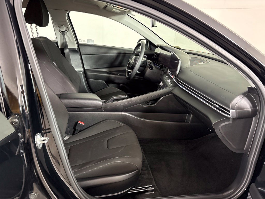 Used 2024 Hyundai Elantra SEL FWD image 16