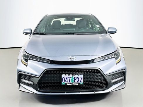 Used 2022 Toyota Corolla SE FWD image 3
