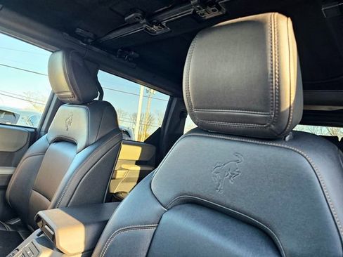 Used 2021 Ford Bronco Badlands image 19