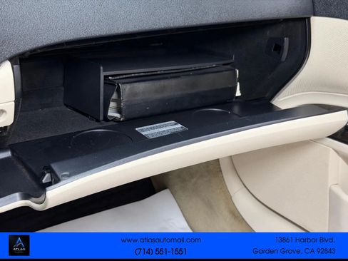 Used 2010 Lexus IS 350C RWD image 28