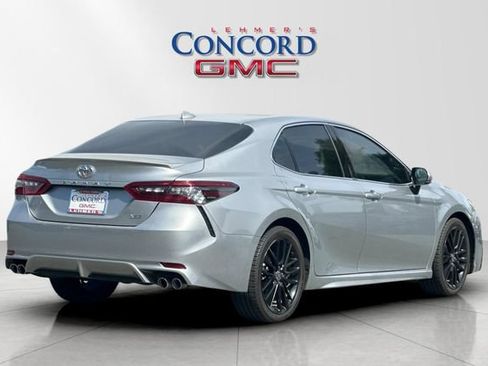 Used 2022 Toyota Camry XSE FWD image 4