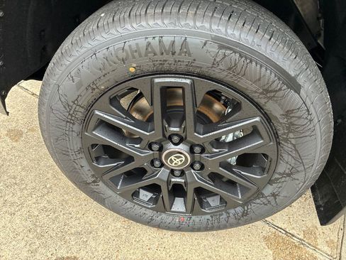 New 2026 Toyota Tundra Limited AWD/4WD image 51