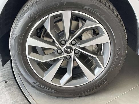 Certified 2023 Audi Q5 2.0T Premium w/ Convenience Package AWD/4WD image 11