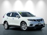 Used 2016 Nissan Rogue SV image 2