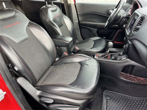 Used 2018 Jeep Compass Trailhawk image 27