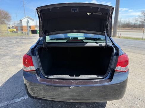 Used 2015 Chevrolet Cruze LS image 13