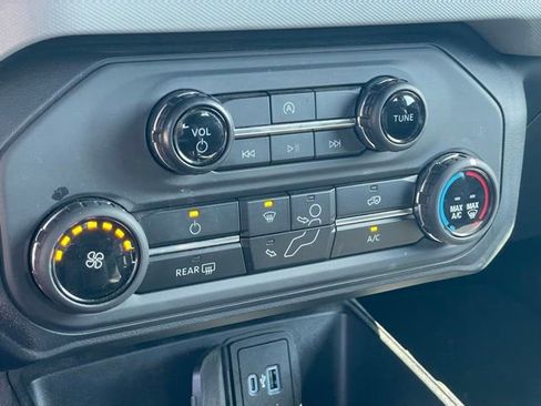 Used 2022 Ford Bronco 2-Door w/ Sasquatch Package AWD/4WD image 20