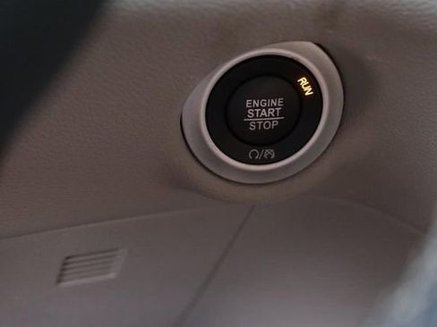 Used 2023 Chrysler Voyager LX FWD image 16