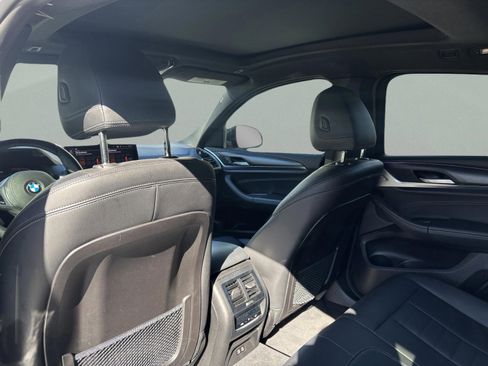 Used 2022 BMW X4 xDrive30i w/ M Sport Package image 11